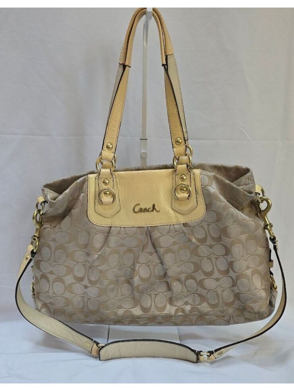 Coach Ashley Signature Sateen Carryall F15510 Beige Cream Shoulder Bag